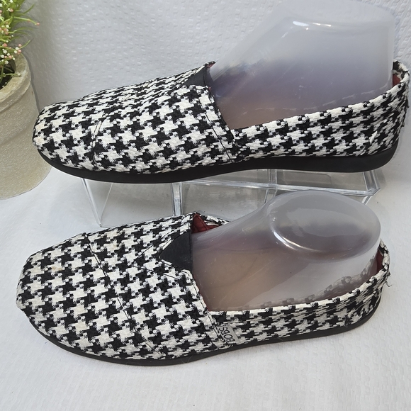 BOBS from Skechers Black and White Houndstooth Loafers - Picture 3 of 9